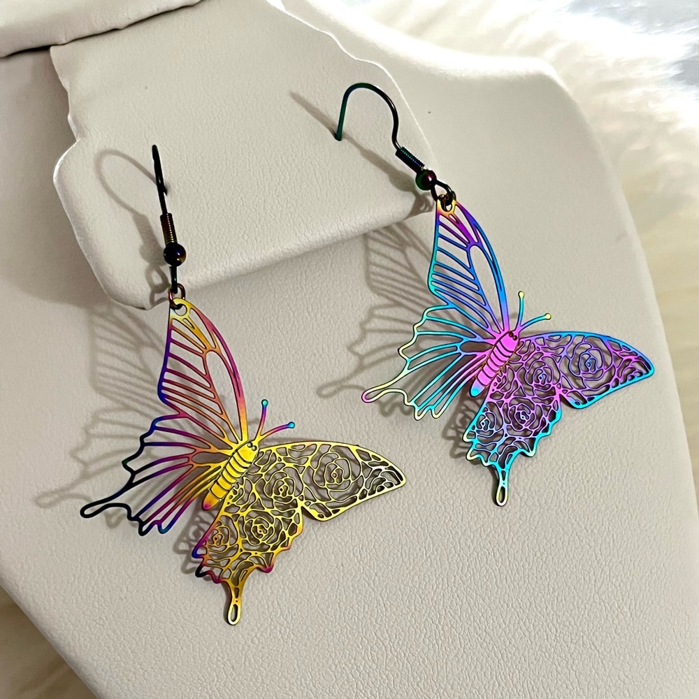NWT Handmade Holographic Butterfly Earrings - Picture 4 of 8